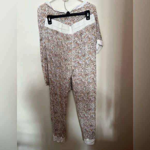 Kookaburra by Ugg Pajama Set - Picture 3 of 3